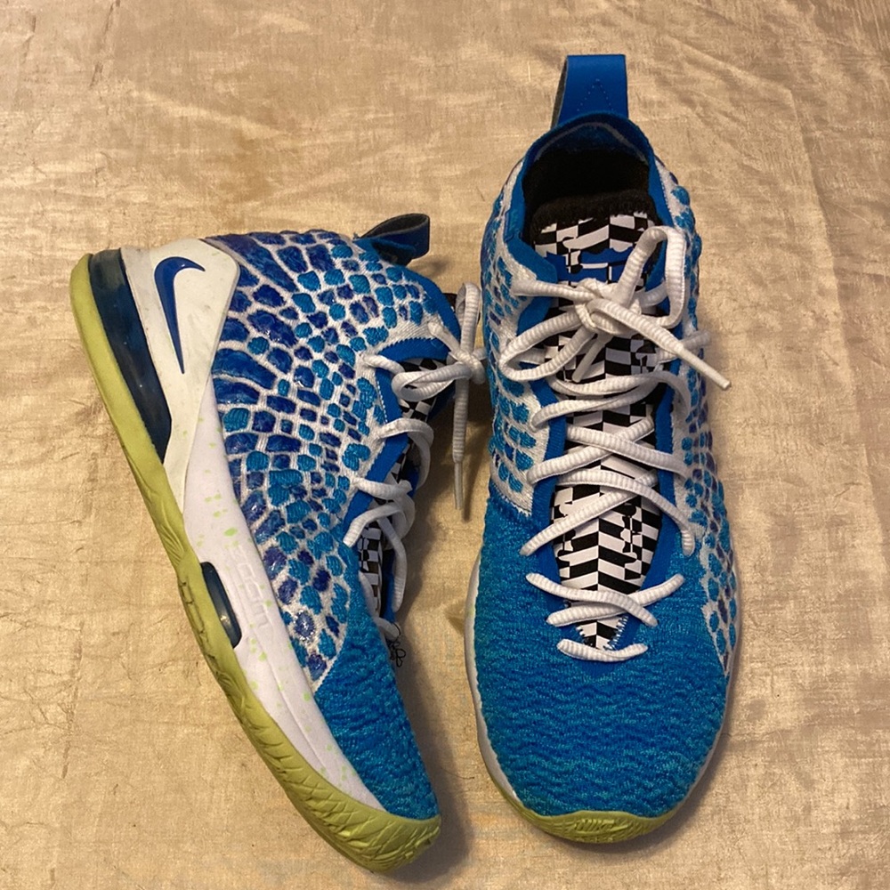 Nike LeBron XVII "Sprite" Blue GS Size 6.5Y/8 Women